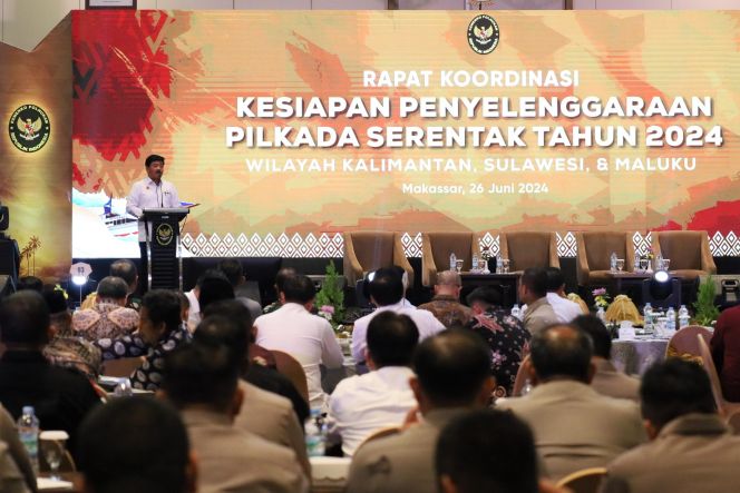
					Di Hadapan Menkopolhukam Hadi Tjahjanto dan Mendagri Tito Karnavian, Prof Zudan Promosikan Event F8 Makassar