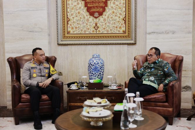 
					Danny Pomanto dan Kapolres Pelabuhan Silaturahmi dan Perkuat Kinerja Forkopimda