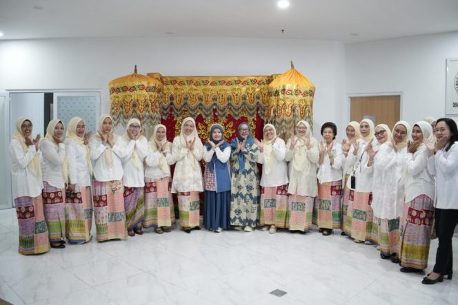 
					Disambut Melinda Aksa, Wali Kota Depok Belajar Ekonomi Kreatif di Dekranasda Makassar