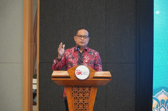 
					OJK Provinsi Sulawesi Selatan dan Sulawesi Barat Tingkatkan Literasi Keuangan Syariah Melalui Bulan Ekonomi dan Keuangan Syariah 2025